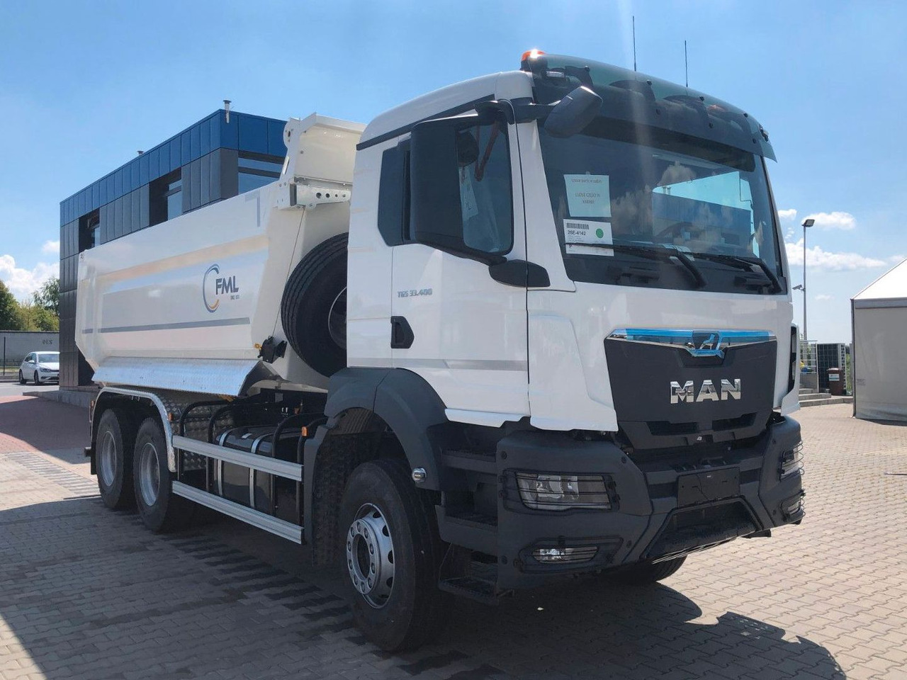MAN TGS 33.400 6X4 EURO2 FML KIPPER 17,5M3 - מזהיר: תמונה 1 MAN TGS 33.400 6X4 EURO2 FML KIPPER 17,5M3 - מזהיר: תמונה 1