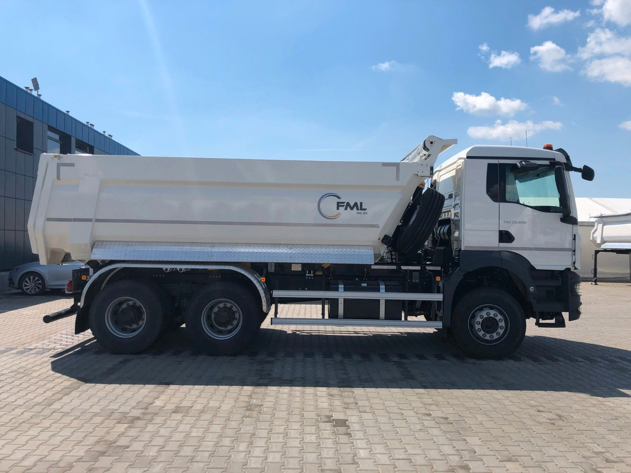 MAN TGS 33.400 6X4 EURO2 FML KIPPER 17,5M3 - מזהיר: תמונה 3 MAN TGS 33.400 6X4 EURO2 FML KIPPER 17,5M3 - מזהיר: תמונה 3