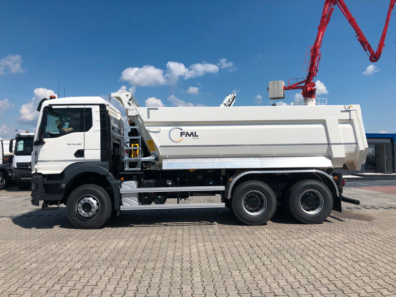 MAN TGS 33.400 6X4 EURO2 FML KIPPER 17,5M3 - מזהיר: תמונה 4 MAN TGS 33.400 6X4 EURO2 FML KIPPER 17,5M3 - מזהיר: תמונה 4