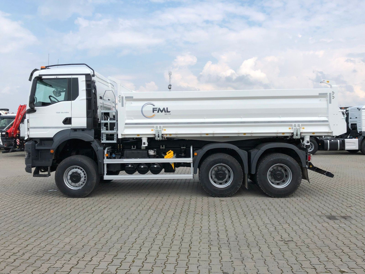 MAN TGS 33.480 6X6 FML Dreiseitenkipper - מזהיר: תמונה 4 MAN TGS 33.480 6X6 FML Dreiseitenkipper - מזהיר: תמונה 4