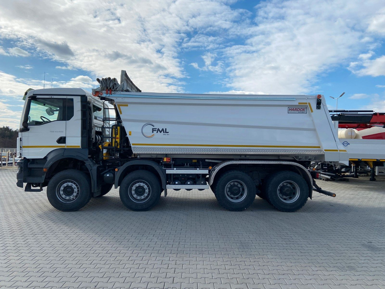 MAN TGS 41.400 8x4 EURO2 AUTOMAT TIPPER CR. SYSTEM - מזהיר: תמונה 3 MAN TGS 41.400 8x4 EURO2 AUTOMAT TIPPER CR. SYSTEM - מזהיר: תמונה 3