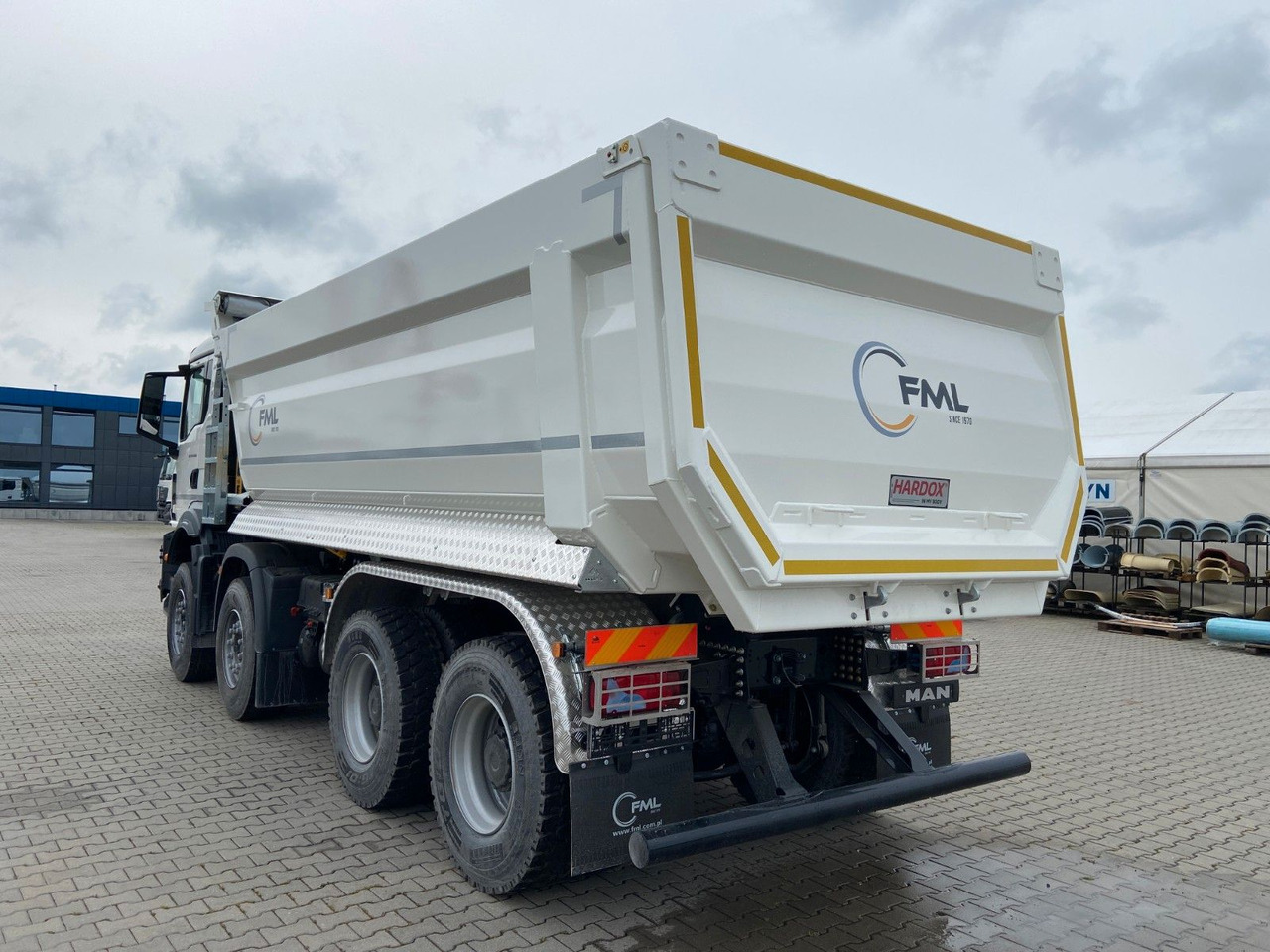 MAN TGS 41.400 8x4 EURO2 FML KIPPER 21M3 - מזהיר: תמונה 5 MAN TGS 41.400 8x4 EURO2 FML KIPPER 21M3 - מזהיר: תמונה 5