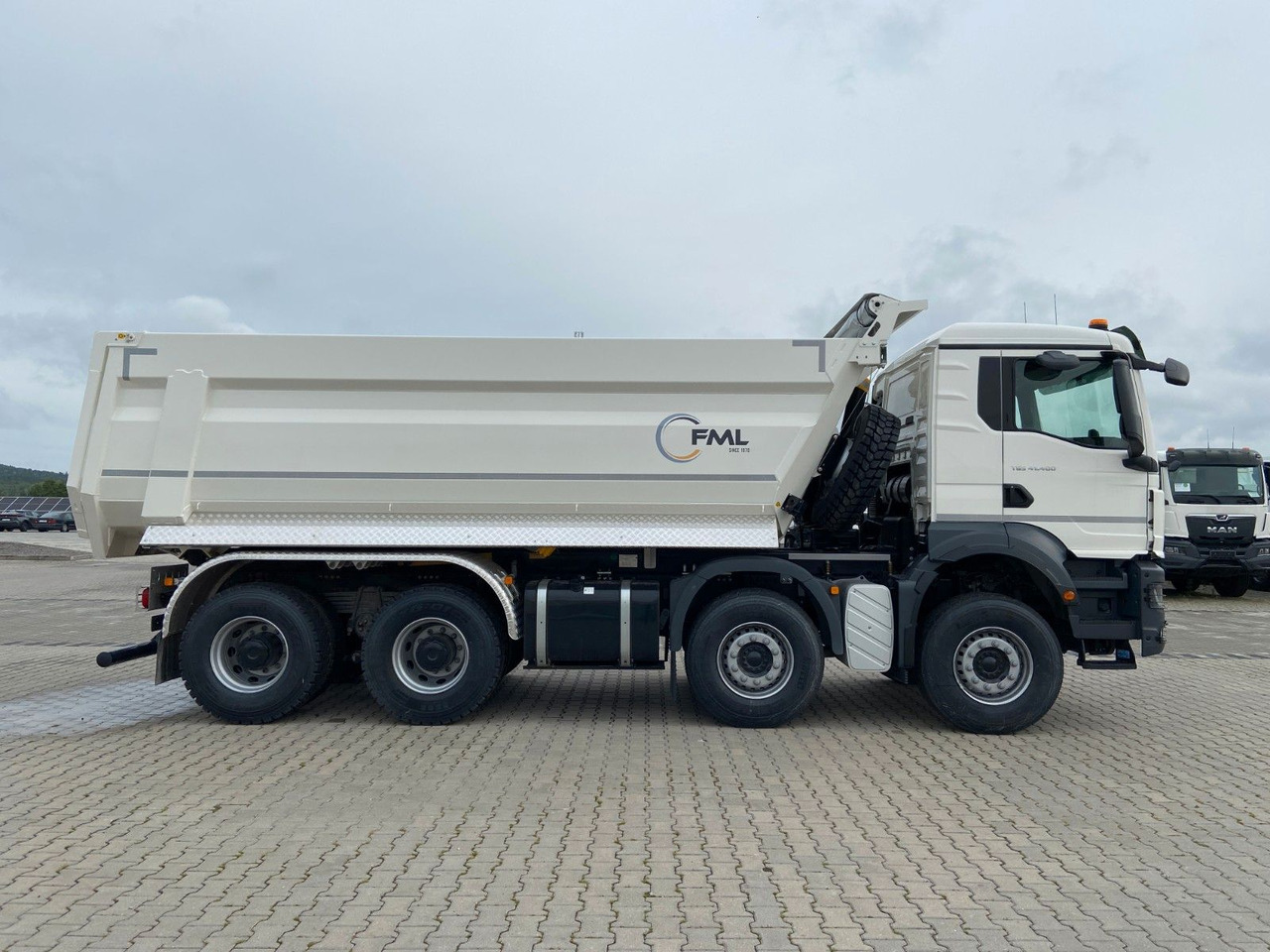 MAN TGS 41.400 8x4 EURO2 FML KIPPER 21M3 - מזהיר: תמונה 3 MAN TGS 41.400 8x4 EURO2 FML KIPPER 21M3 - מזהיר: תמונה 3