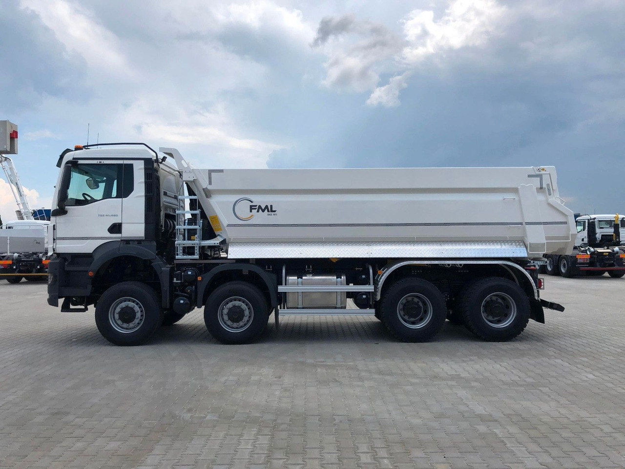 MAN TGS 41.480 GSR 8x4/8x6/8x8 FML KIPPER - מזהיר: תמונה 4 MAN TGS 41.480 GSR 8x4/8x6/8x8 FML KIPPER - מזהיר: תמונה 4
