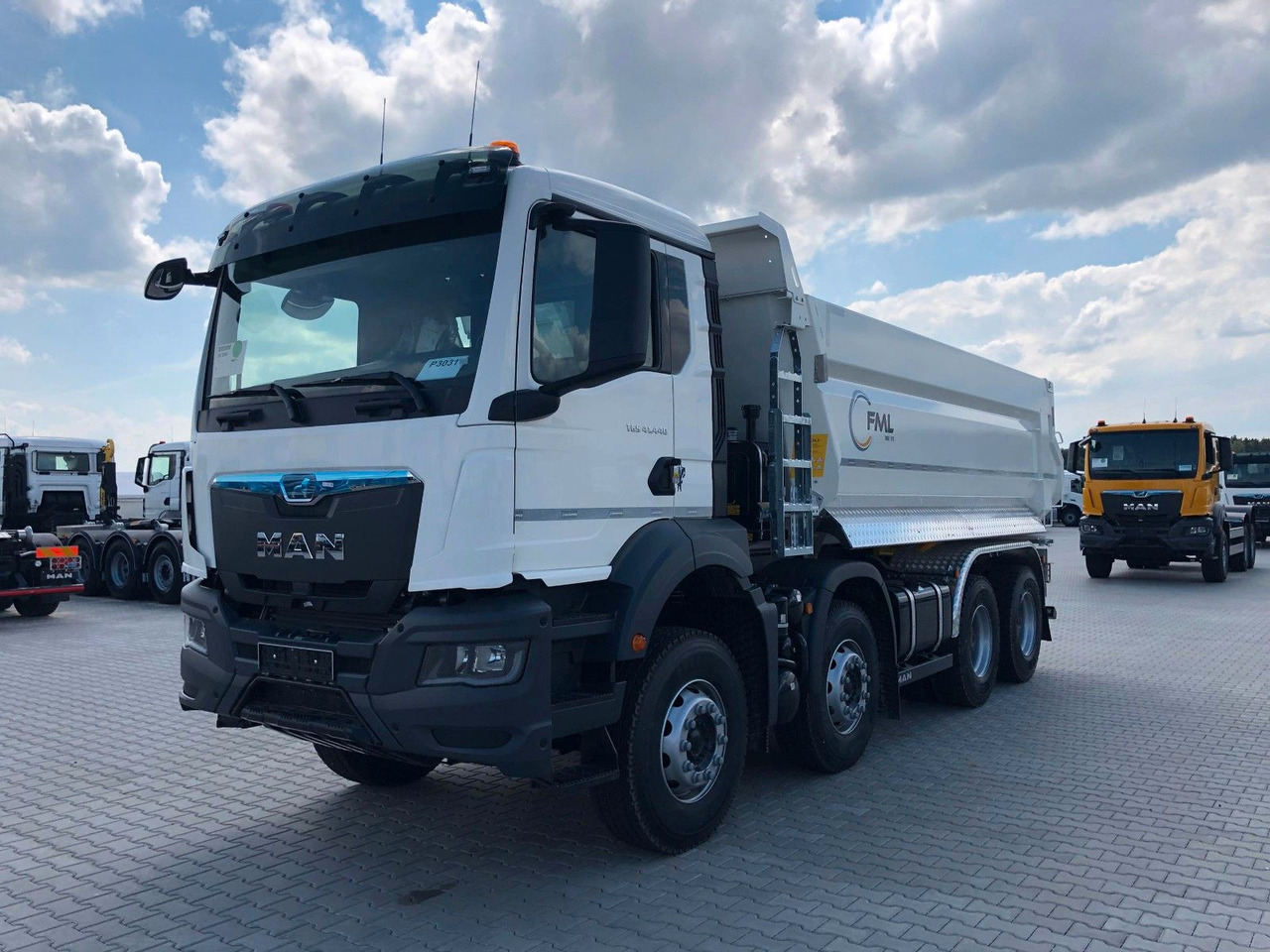 MAN TGS 41.520 GSR 8x4/8x6/8x8 FML KIPPER - מזהיר: תמונה 2 MAN TGS 41.520 GSR 8x4/8x6/8x8 FML KIPPER - מזהיר: תמונה 2