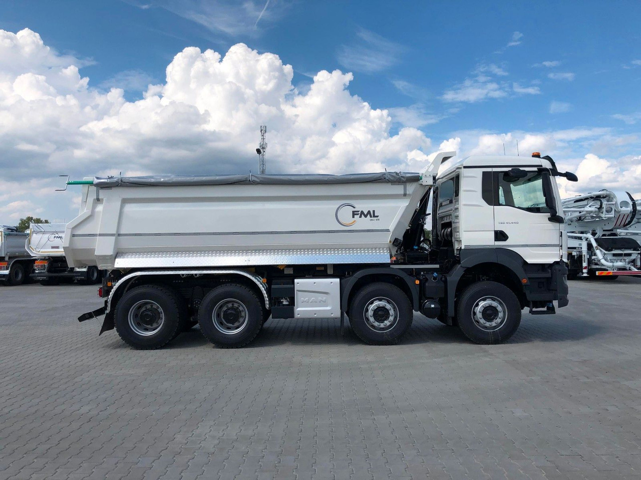MAN TGS 41.520 GSR 8x4/8x6/8x8 FML KIPPER - מזהיר: תמונה 3 MAN TGS 41.520 GSR 8x4/8x6/8x8 FML KIPPER - מזהיר: תמונה 3