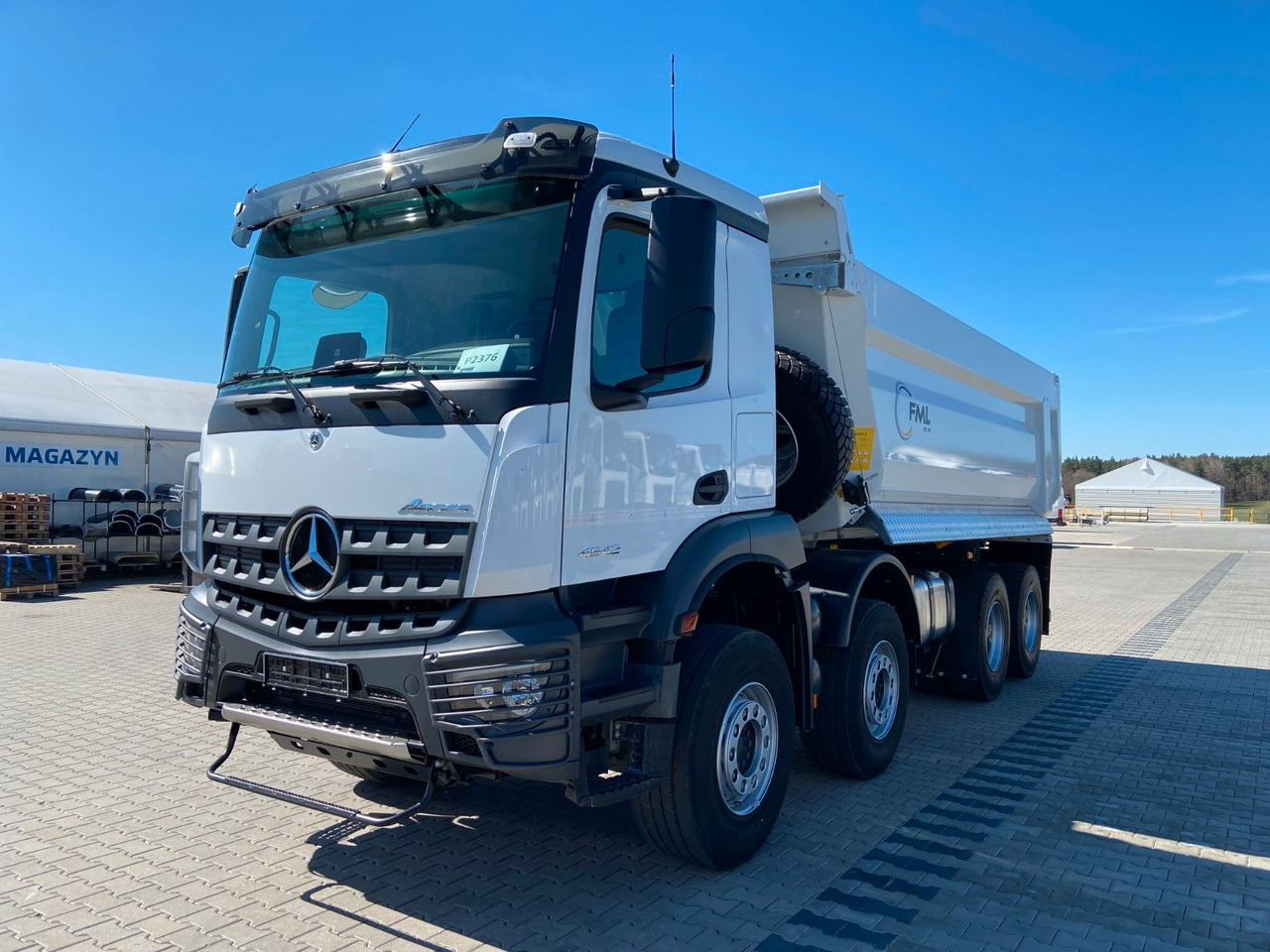 Mercedes-Benz Arocs 4542 8x4 AUTOMAT EURO 3 FML KIPPER - מזהיר: תמונה 2 Mercedes-Benz Arocs 4542 8x4 AUTOMAT EURO 3 FML KIPPER - מזהיר: תמונה 2