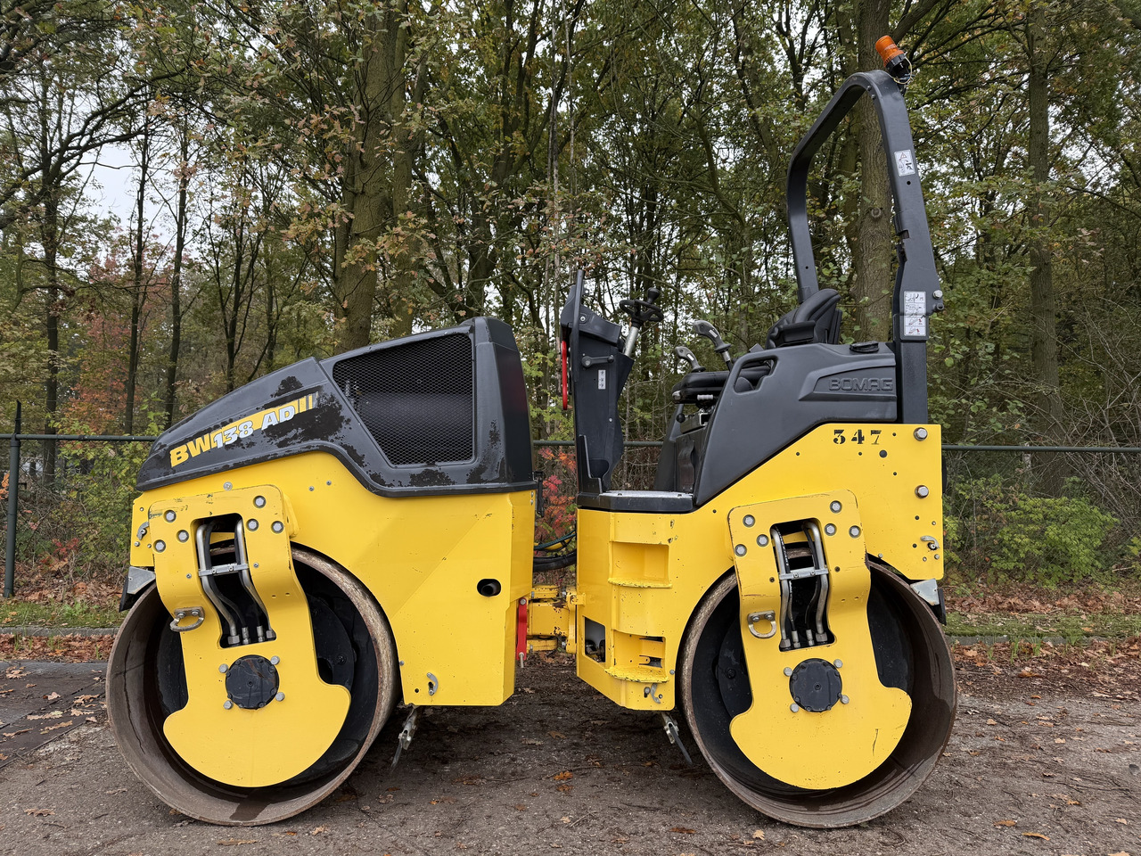 BOMAG BW138AD-5 - מדחס: תמונה 2 BOMAG BW138AD-5 - מדחס: תמונה 2