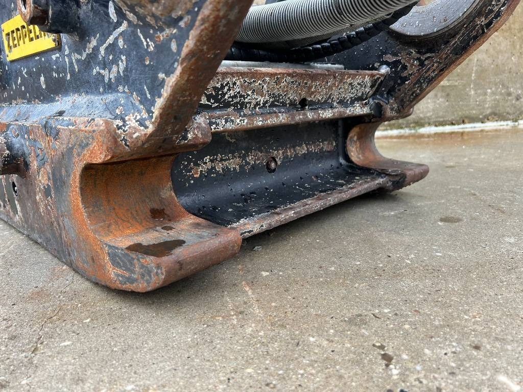 OilQuick OQ70/55 - מצמד מהיר עבור מכונת בנייה: תמונה 4 OilQuick OQ70/55 - מצמד מהיר עבור מכונת בנייה: תמונה 4