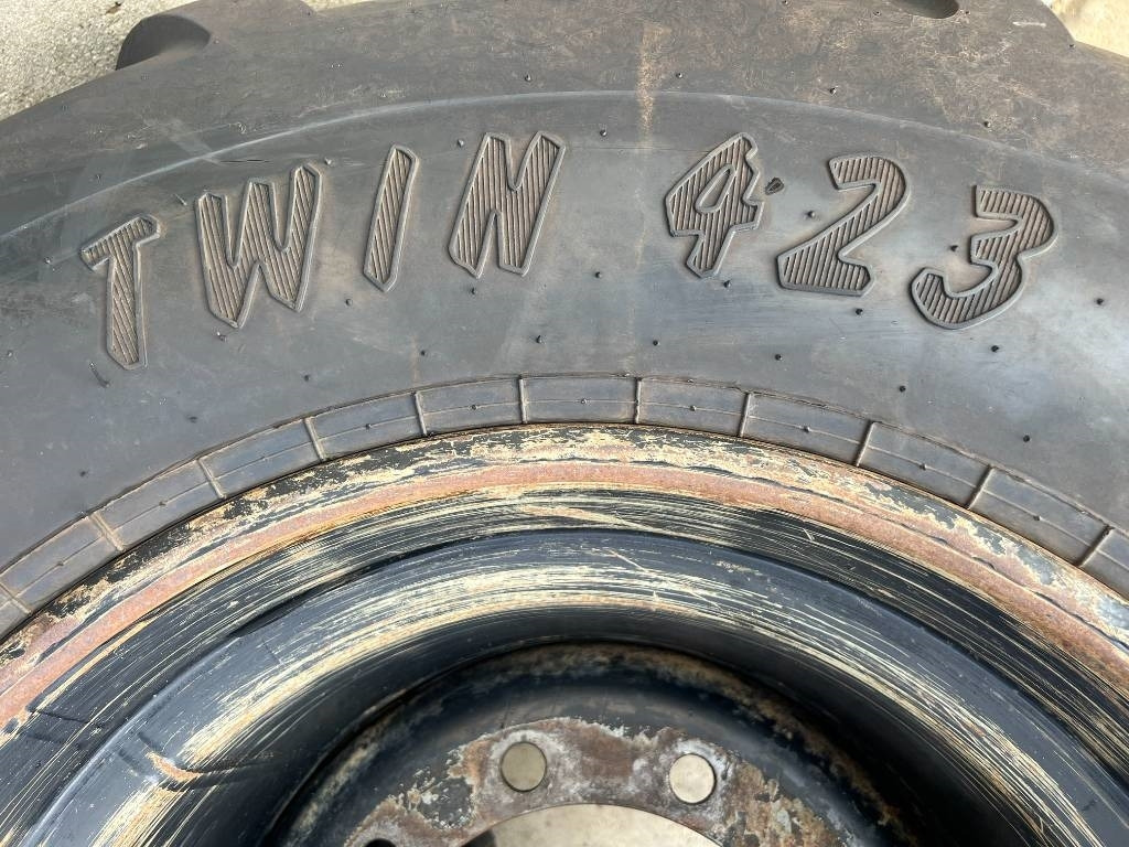 Trelleborg 710/40B22.5 AMPT - צמיג עבור מכונת בנייה: תמונה 3 Trelleborg 710/40B22.5 AMPT - צמיג עבור מכונת בנייה: תמונה 3