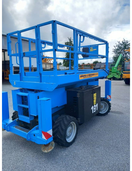 Genie GS 3369 RT - מעלית מספריים: תמונה 2 Genie GS 3369 RT - מעלית מספריים: תמונה 2