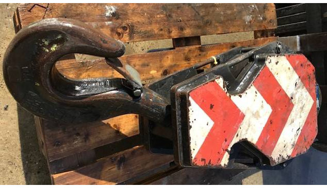 Grove 40t. hook block 3-sheaves 16mm - עגורן מעמיס עבור מכונת בנייה: תמונה 2 Grove 40t. hook block 3-sheaves 16mm - עגורן מעמיס עבור מכונת בנייה: תמונה 2