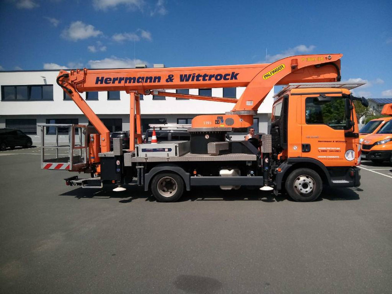 Palfinger P 300 KS - פלטפורמה אווירית מותקנת על משאית: תמונה 2 Palfinger P 300 KS - פלטפורמה אווירית מותקנת על משאית: תמונה 2