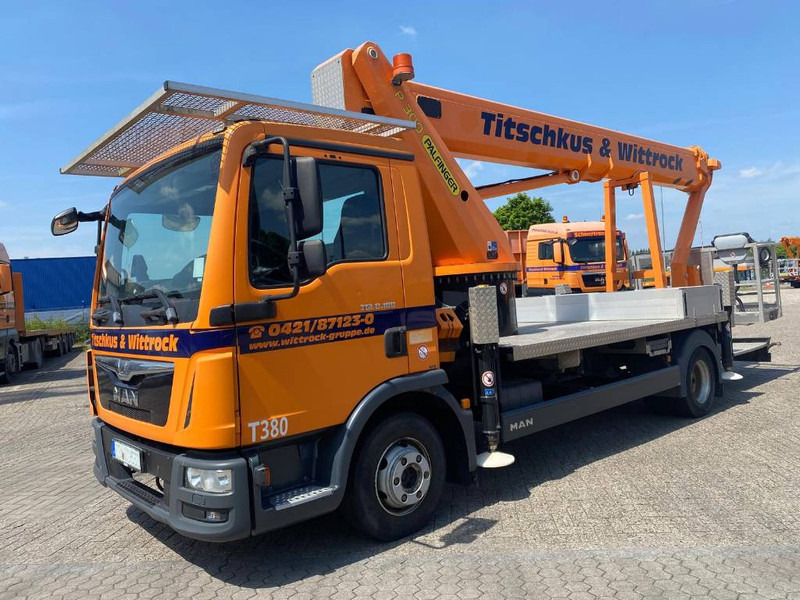 Palfinger P 300 - פלטפורמה אווירית מותקנת על משאית: תמונה 1 Palfinger P 300 - פלטפורמה אווירית מותקנת על משאית: תמונה 1