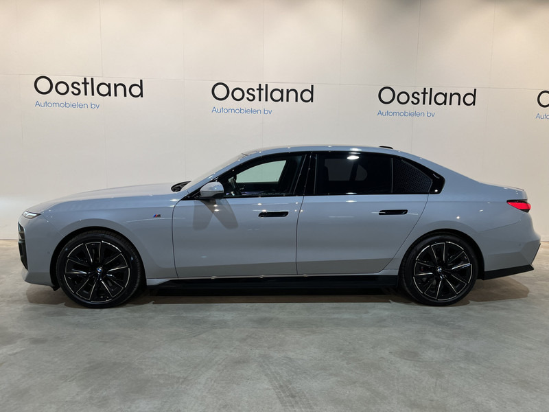 BMW i7 xDrive60 106 kWh / M Sportpakket / Panoramadak / Bowers & Wilkins / 11.600 KM !! - סדאן: תמונה 3 BMW i7 xDrive60 106 kWh / M Sportpakket / Panoramadak / Bowers & Wilkins / 11.600 KM !! - סדאן: תמונה 3