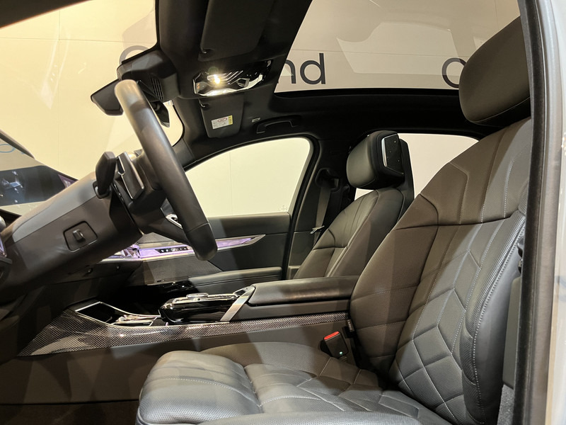 סדאן BMW i7 xDrive60 106 kWh / M Sportpakket / Panoramadak / Bowers & Wilkins / 11.600 KM !!: תמונה 17