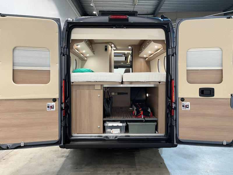 Carthago MALIBU VAN 640 LE GT Skyview 160 PK Automaat / Dakairco / Compleet Als Nieuw ! / 17.200 KM !! - מוטורהום: תמונה 3 Carthago MALIBU VAN 640 LE GT Skyview 160 PK Automaat / Dakairco / Compleet Als Nieuw ! / 17.200 KM !! - מוטורהום: תמונה 3