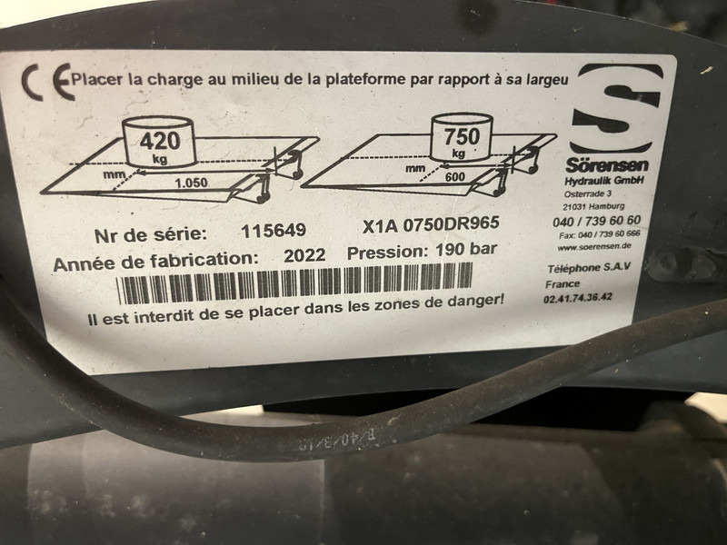 כלי רכב מסחרי עם תיבה Ford Transit 2.0 TDCI L4 Trend RWD 130 PK Bakwagen / Sörensen Laadklep / Meubelbak / Euro 6 / Airco / Cruise Control / 3-Zits / 30.200 KM !!: תמונה 10