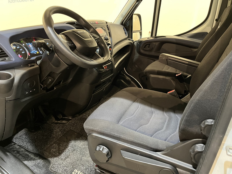Iveco 70C18 3.0 Automaat Bakwagen / Dhollandia Laadklep / Euro 6 / Luchtvering / Airco / Camera / Cruise Control - משאית תיבה: תמונה 5 Iveco 70C18 3.0 Automaat Bakwagen / Dhollandia Laadklep / Euro 6 / Luchtvering / Airco / Camera / Cruise Control - משאית תיבה: תמונה 5