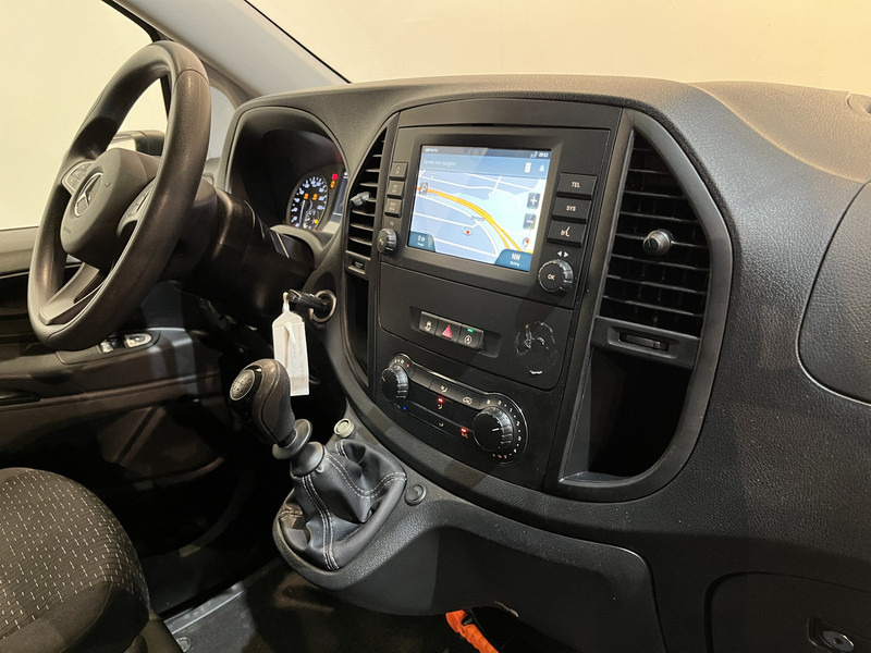 Mercedes-Benz Vito 116 CDI RWD Servicebus / Bott Inrichting / Euro 6 / Schuifdeur L + R / Airco / Cruise Control / Trekhaak / Camera / Navigatie / BPM VRIJ !! - כלי רכב מסחרי קטן: תמונה 3 Mercedes-Benz Vito 116 CDI RWD Servicebus / Bott Inrichting / Euro 6 / Schuifdeur L + R / Airco / Cruise Control / Trekhaak / Camera / Navigatie / BPM VRIJ !! - כלי רכב מסחרי קטן: תמונה 3