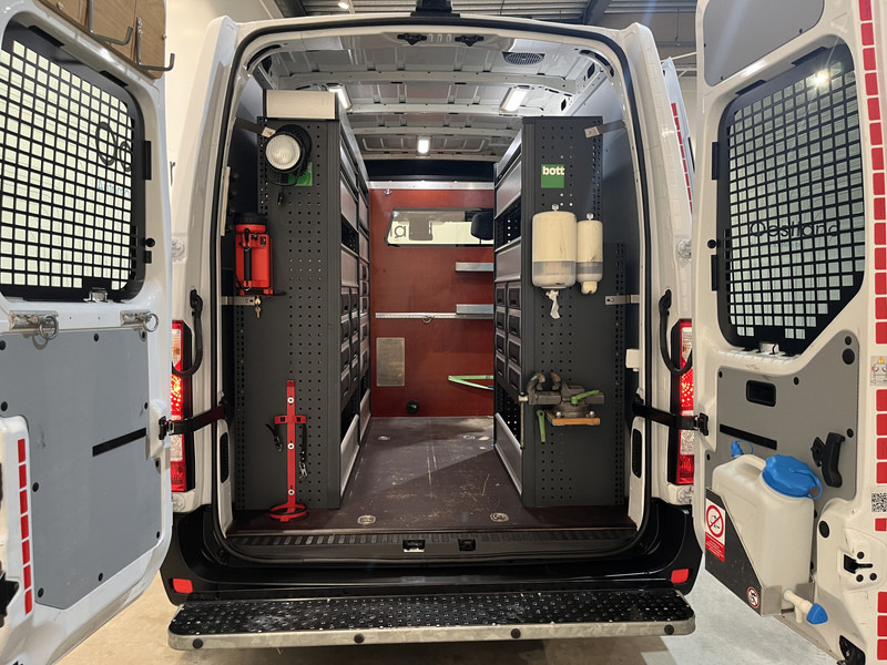 Opel Movano 2.3 CDTI BiTurbo L1H2 170 PK Automaat Servicebus / Bott Inrichting / Euro 6 / 220V. / Airco / Cruise Control / Camera / - כלי רכב מסחרי עם לוח: תמונה 3 Opel Movano 2.3 CDTI BiTurbo L1H2 170 PK Automaat Servicebus / Bott Inrichting / Euro 6 / 220V. / Airco / Cruise Control / Camera / - כלי רכב מסחרי עם לוח: תמונה 3