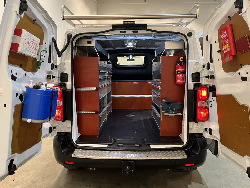Opel Vivaro 2.0 CDTI L2H1 120 PK Servicebus / Inrichting / Euro 6 / 220V. / Airco / Cruise Control / Trekhaak / Camera / CarPlay / Navigatie / 60.800 KM !! - כלי רכב מסחרי קטן: תמונה 4 Opel Vivaro 2.0 CDTI L2H1 120 PK Servicebus / Inrichting / Euro 6 / 220V. / Airco / Cruise Control / Trekhaak / Camera / CarPlay / Navigatie / 60.800 KM !! - כלי רכב מסחרי קטן: תמונה 4