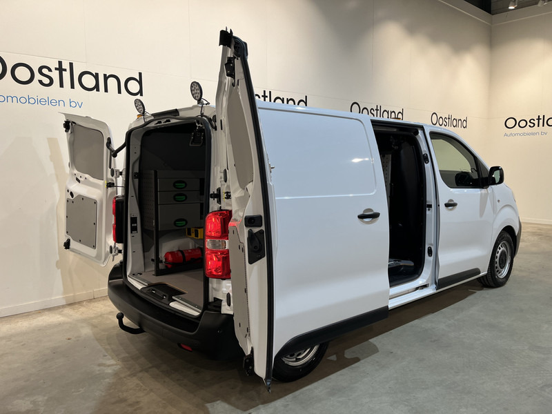 Peugeot e-Expert EV L2 75 kWh Servicebus / Inrichting / 100% Elektrisch / Airco / 220V. / Trekhaak / Camera / Cruise Control / Navigatie / CarPlay / 3-Zits 13.000 KM !! - כלי רכב מסחרי קטן, כלי רכב מסחרי חשמלי: תמונה 2 Peugeot e-Expert EV L2 75 kWh Servicebus / Inrichting / 100% Elektrisch / Airco / 220V. / Trekhaak / Camera / Cruise Control / Navigatie / CarPlay / 3-Zits 13.000 KM !! - כלי רכב מסחרי קטן, כלי רכב מסחרי חשמלי: תמונה 2