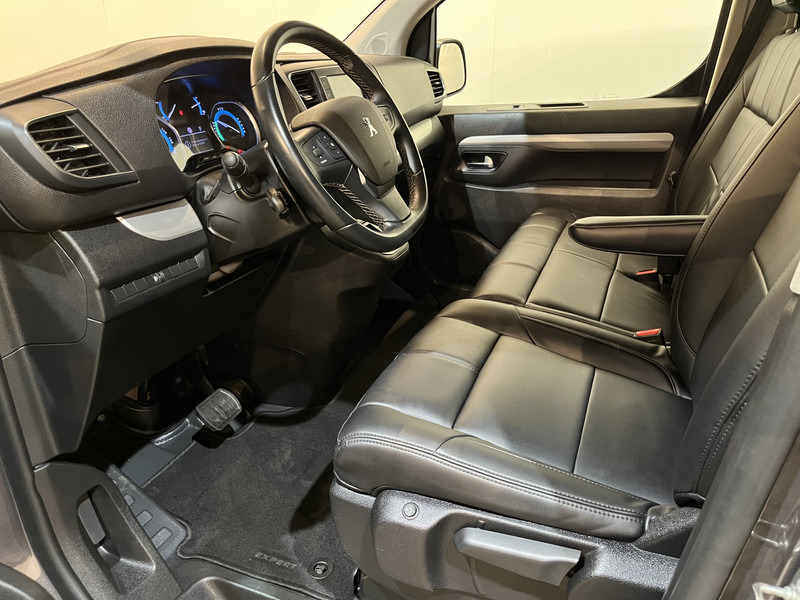 Peugeot e-Expert EV L3 DC Dubbel Cabine 75 kWh / 2X Schuifdeur / Trekhaak / Camera / Leder / CarPlay / Navigatie / Clima / Cruise / 49.300 KM !! - כלי רכב מסחרי קטן, כלי רכב מסחרי קומבי: תמונה 5 Peugeot e-Expert EV L3 DC Dubbel Cabine 75 kWh / 2X Schuifdeur / Trekhaak / Camera / Leder / CarPlay / Navigatie / Clima / Cruise / 49.300 KM !! - כלי רכב מסחרי קטן, כלי רכב מסחרי קומבי: תמונה 5