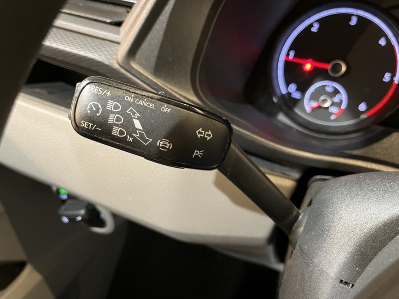 הַחכָּרָה Volkswagen Transporter 2.0 TDI L1H1 150 PK Automaat / Airco / Cruise Control / CarPlay / PDC / Trekhaak / Klep Volkswagen Transporter 2.0 TDI L1H1 150 PK Automaat / Airco / Cruise Control / CarPlay / PDC / Trekhaak / Klep: תמונה 8