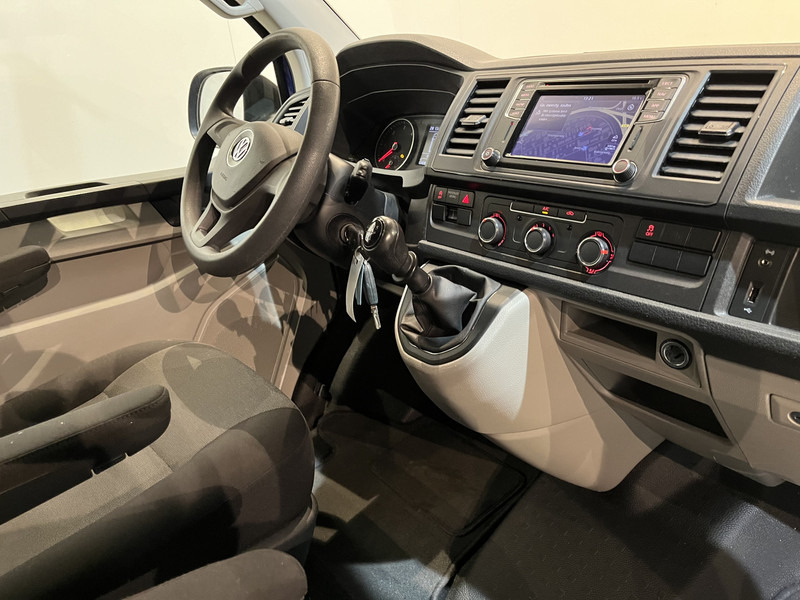 Volkswagen Transporter 2.0 TDI L2H1 / Van Den Born Glasresteel / Euro 6 / Airco / Glastransporter / Cruise Control / Trekhaak / Imperiaal / CarPlay / Navigatie / PDC / 83.500 KM !! - כלי רכב מסחרי: תמונה 3 Volkswagen Transporter 2.0 TDI L2H1 / Van Den Born Glasresteel / Euro 6 / Airco / Glastransporter / Cruise Control / Trekhaak / Imperiaal / CarPlay / Navigatie / PDC / 83.500 KM !! - כלי רכב מסחרי: תמונה 3