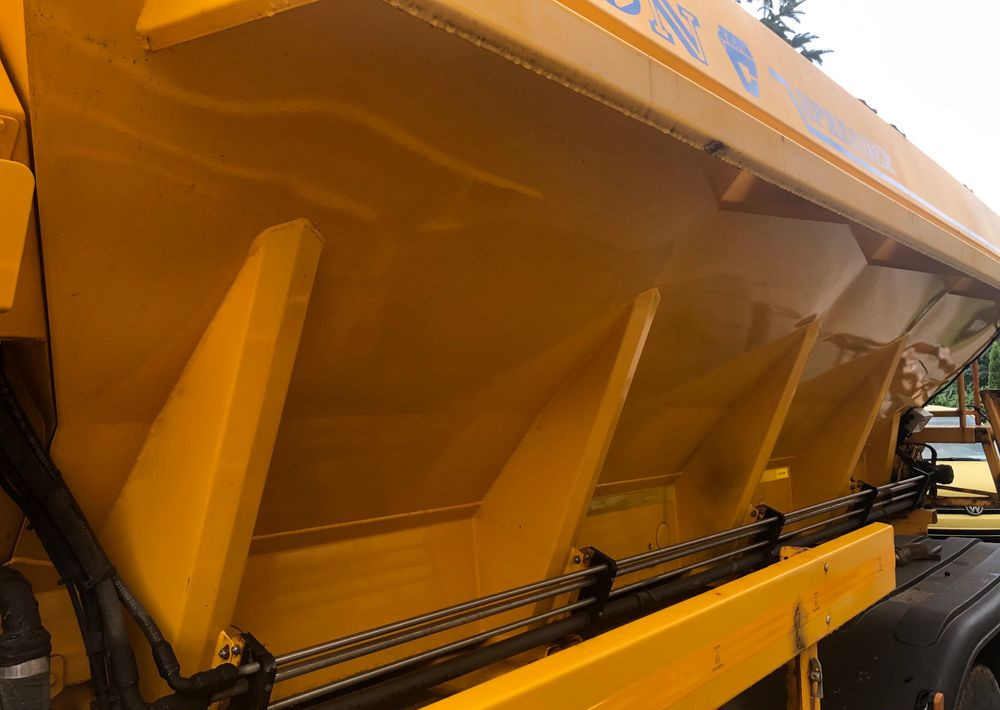 MAN TGM 26.290 piaskarka solarka schmidt 6x4 euro6 - כלי רכב עירוני/ מיוחד, משאית: תמונה 4 MAN TGM 26.290 piaskarka solarka schmidt 6x4 euro6 - כלי רכב עירוני/ מיוחד, משאית: תמונה 4