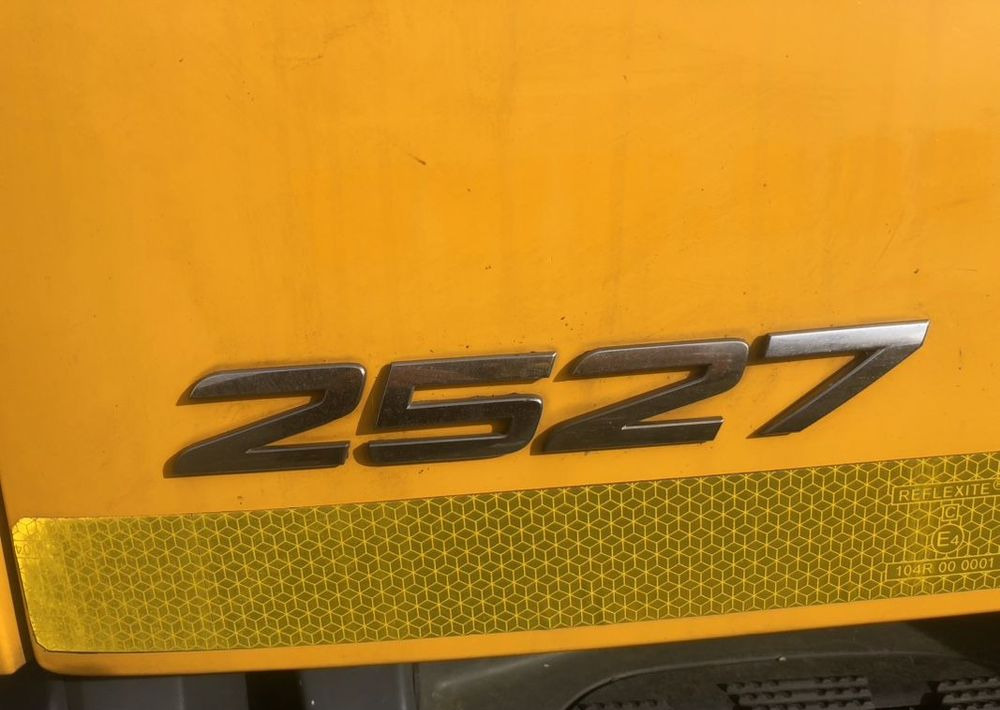 Mercedes-Benz Arocs 2527 6x2 HDS atlas 105.2-2AL skrzynia - משאית צד נופל/ שטוחה: תמונה 4 Mercedes-Benz Arocs 2527 6x2 HDS atlas 105.2-2AL skrzynia - משאית צד נופל/ שטוחה: תמונה 4