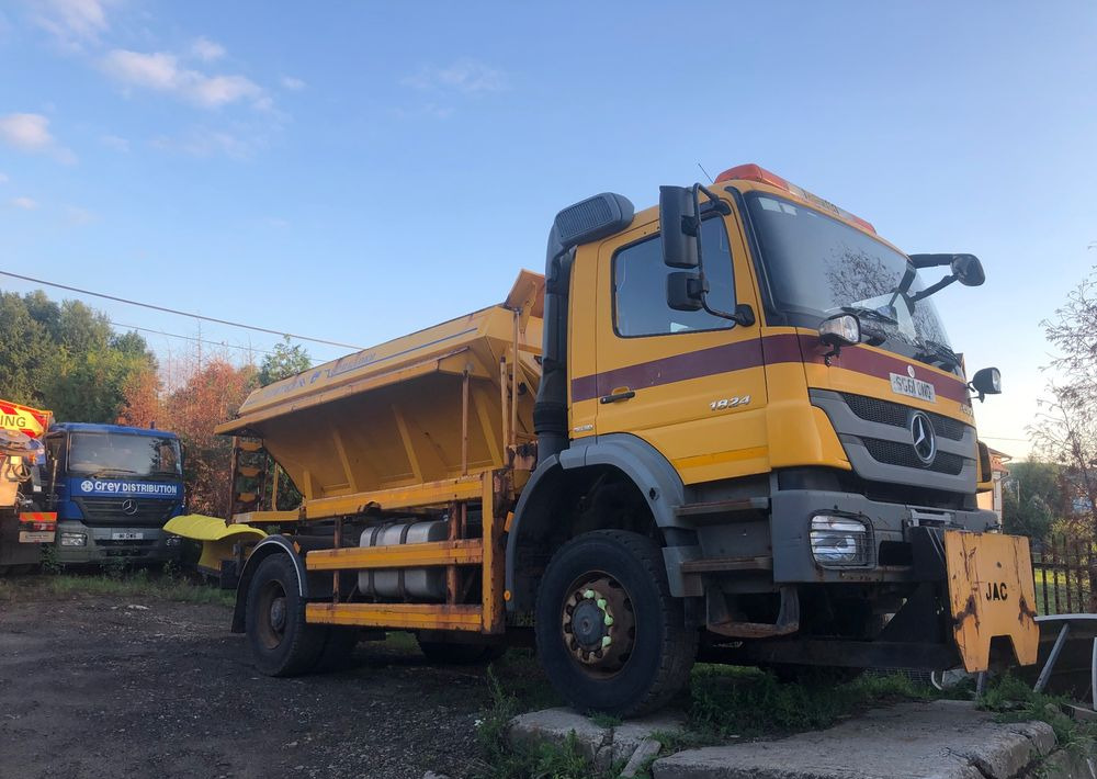 מפלסת שלג Mercedes-Benz Axor 1824 4x4 piaskarka solarka econ pług 2011 e5: תמונה 17