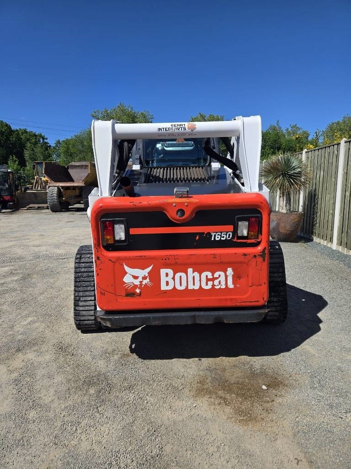 Bobcat T 650 - מעמיס היגוי החלקה: תמונה 3 Bobcat T 650 - מעמיס היגוי החלקה: תמונה 3