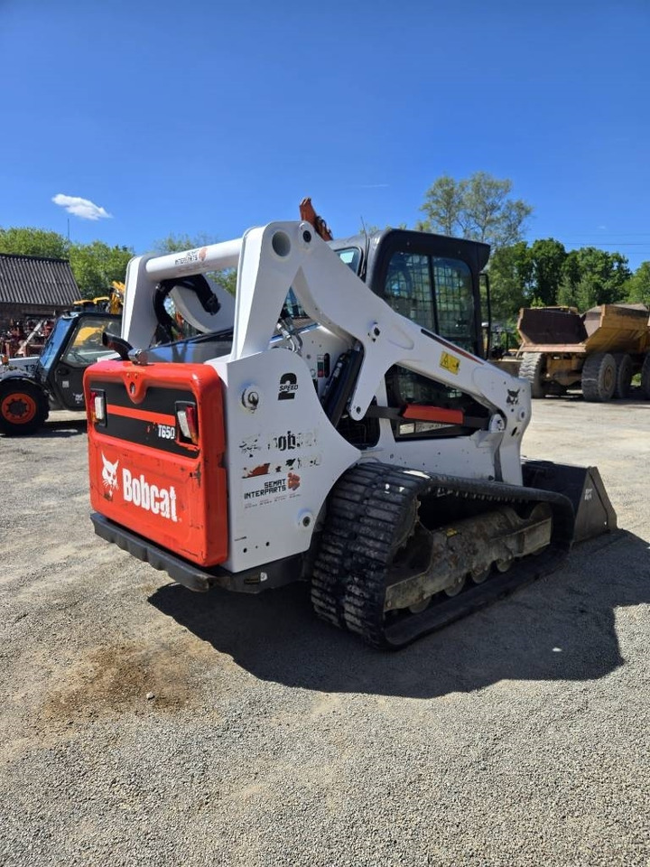 Bobcat T 650 - מעמיס היגוי החלקה: תמונה 4 Bobcat T 650 - מעמיס היגוי החלקה: תמונה 4