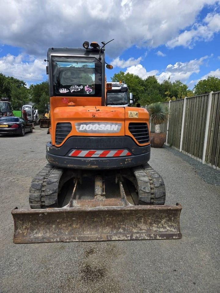 Doosan DX 62 R - מיני מחפר: תמונה 3 Doosan DX 62 R - מיני מחפר: תמונה 3
