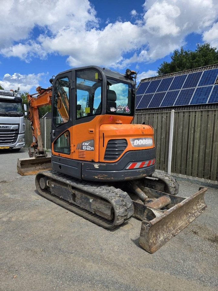 Doosan DX 62 R - מיני מחפר: תמונה 2 Doosan DX 62 R - מיני מחפר: תמונה 2