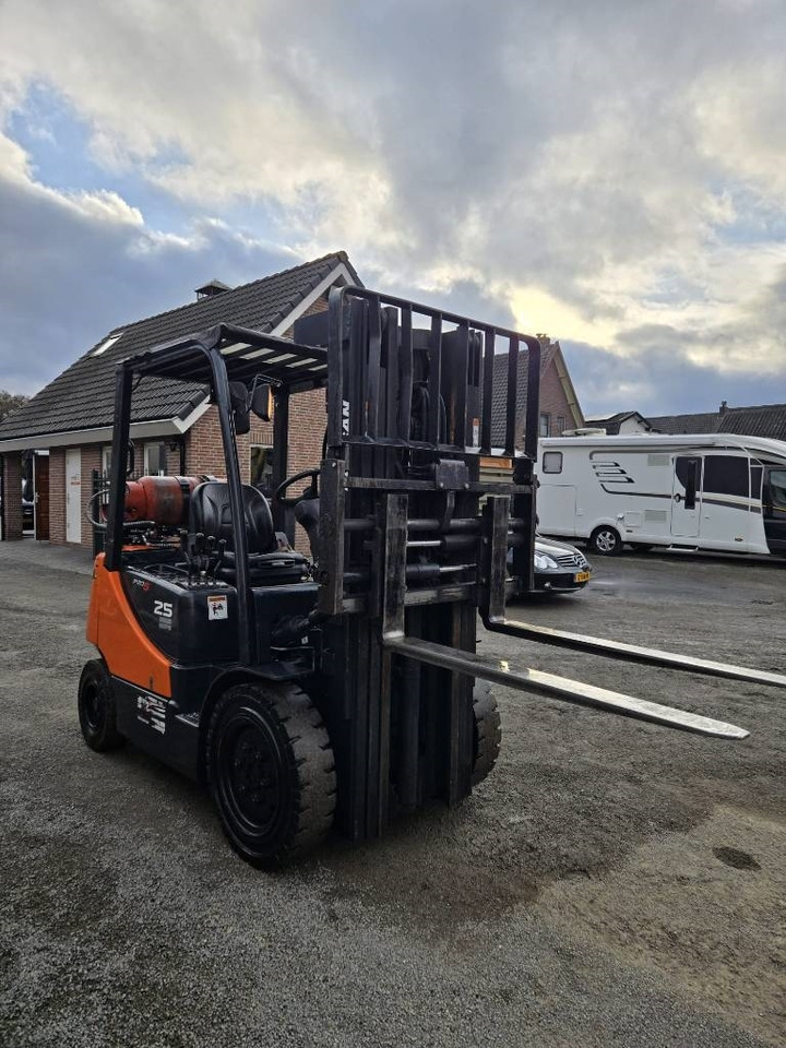 Doosan G 25 E-5 - מלגזת LPG: תמונה 5 Doosan G 25 E-5 - מלגזת LPG: תמונה 5
