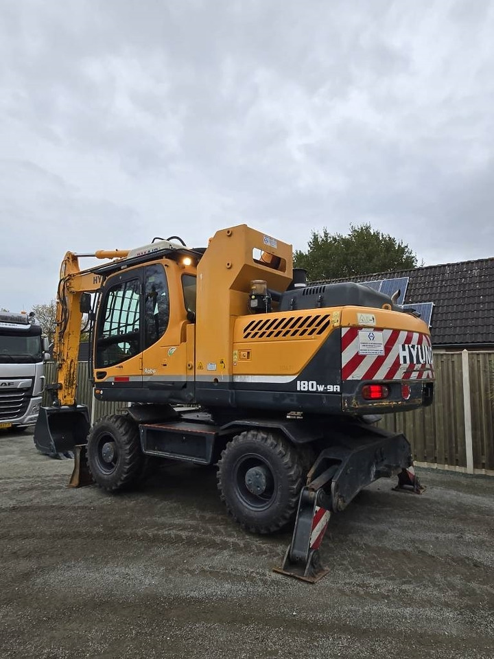 Hyundai R 180W-9A - מחפר גלגלים: תמונה 2 Hyundai R 180W-9A - מחפר גלגלים: תמונה 2