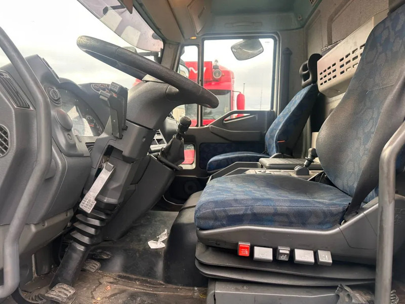 Iveco 180 E25 - משאית תיבה: תמונה 4 Iveco 180 E25 - משאית תיבה: תמונה 4