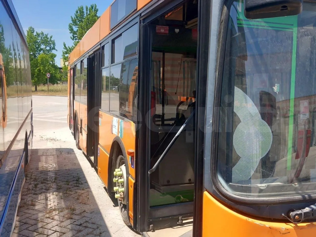 BredaMenarinibus M 240/E3 NU - אוטובוס עירוני: תמונה 4 BredaMenarinibus M 240/E3 NU - אוטובוס עירוני: תמונה 4