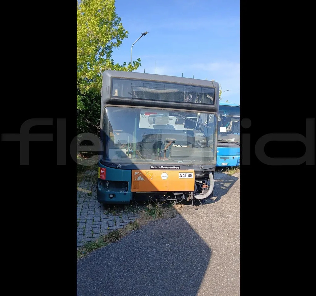 BredaMenarinibus M 240/E3 NU - אוטובוס עירוני: תמונה 2 BredaMenarinibus M 240/E3 NU - אוטובוס עירוני: תמונה 2