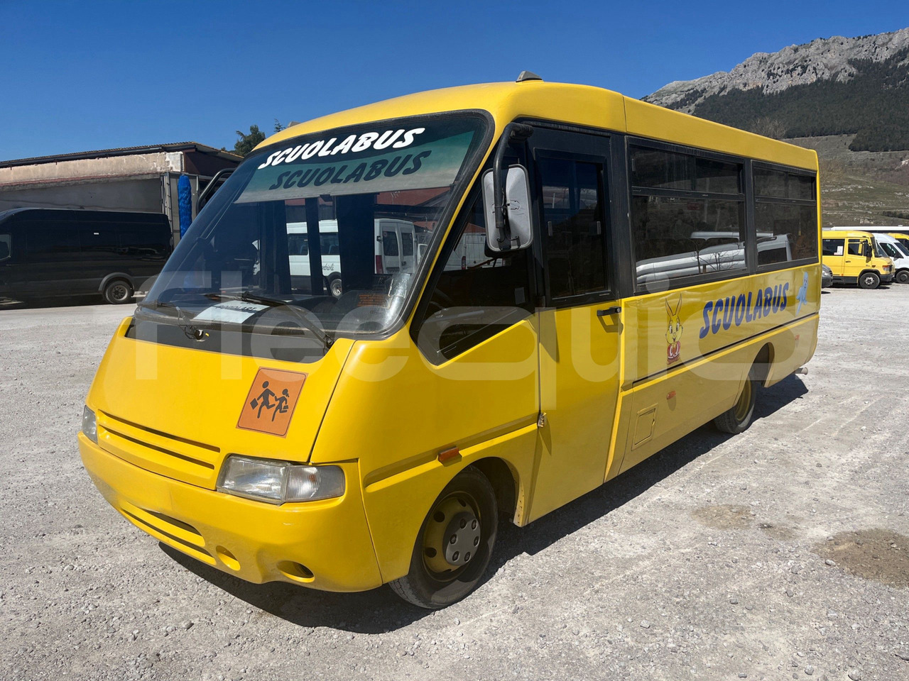 Bundle di 4 mezzi Iveco - Cacciamali Iveco - Cacciamali Iveco - Cacciamali Iveco - A50 - אוטובוס בית ספר: תמונה 4 Bundle di 4 mezzi Iveco - Cacciamali Iveco - Cacciamali Iveco - Cacciamali Iveco - A50 - אוטובוס בית ספר: תמונה 4