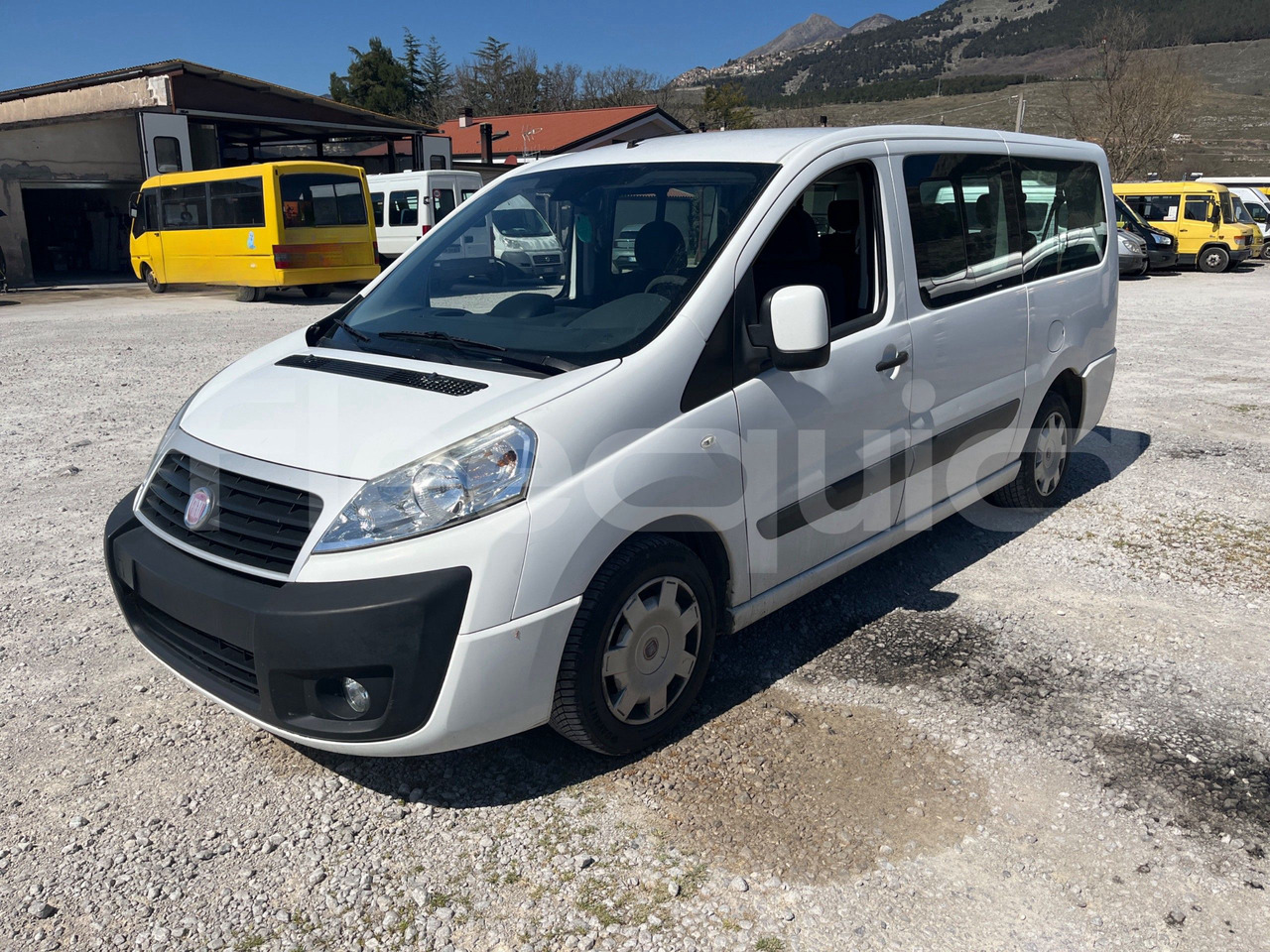 Fiat Scudo - מיניבוס, כלי רכב מסחרי לנוסעים: תמונה 4 Fiat Scudo - מיניבוס, כלי רכב מסחרי לנוסעים: תמונה 4