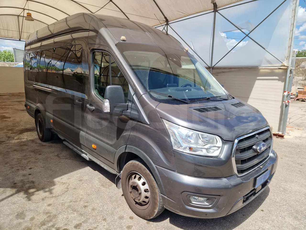 Ford Transit - מיניבוס, כלי רכב מסחרי לנוסעים: תמונה 1 Ford Transit - מיניבוס, כלי רכב מסחרי לנוסעים: תמונה 1