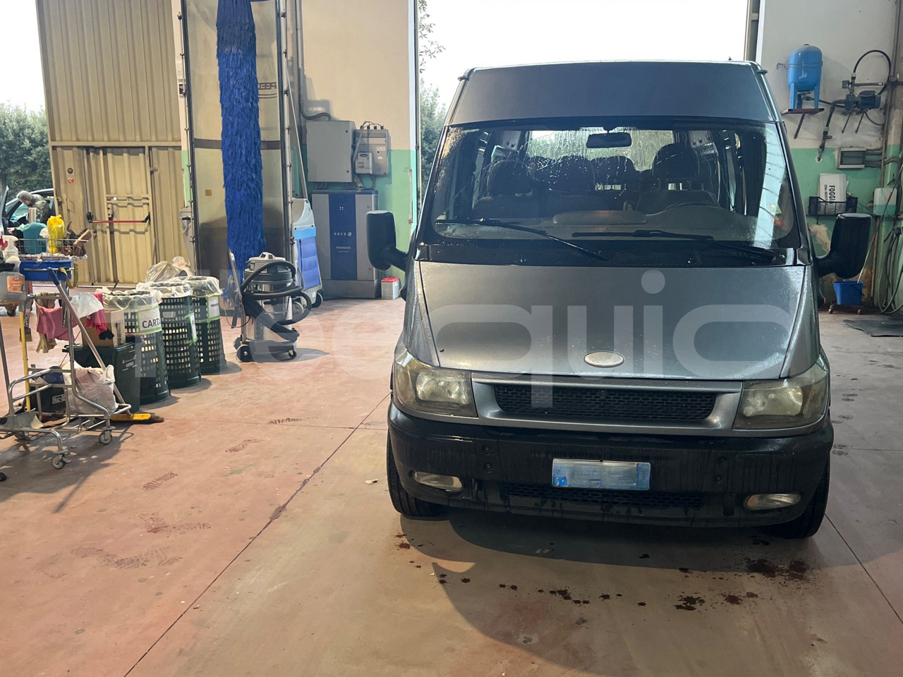Ford Transit - מיניבוס, כלי רכב מסחרי לנוסעים: תמונה 2 Ford Transit - מיניבוס, כלי רכב מסחרי לנוסעים: תמונה 2