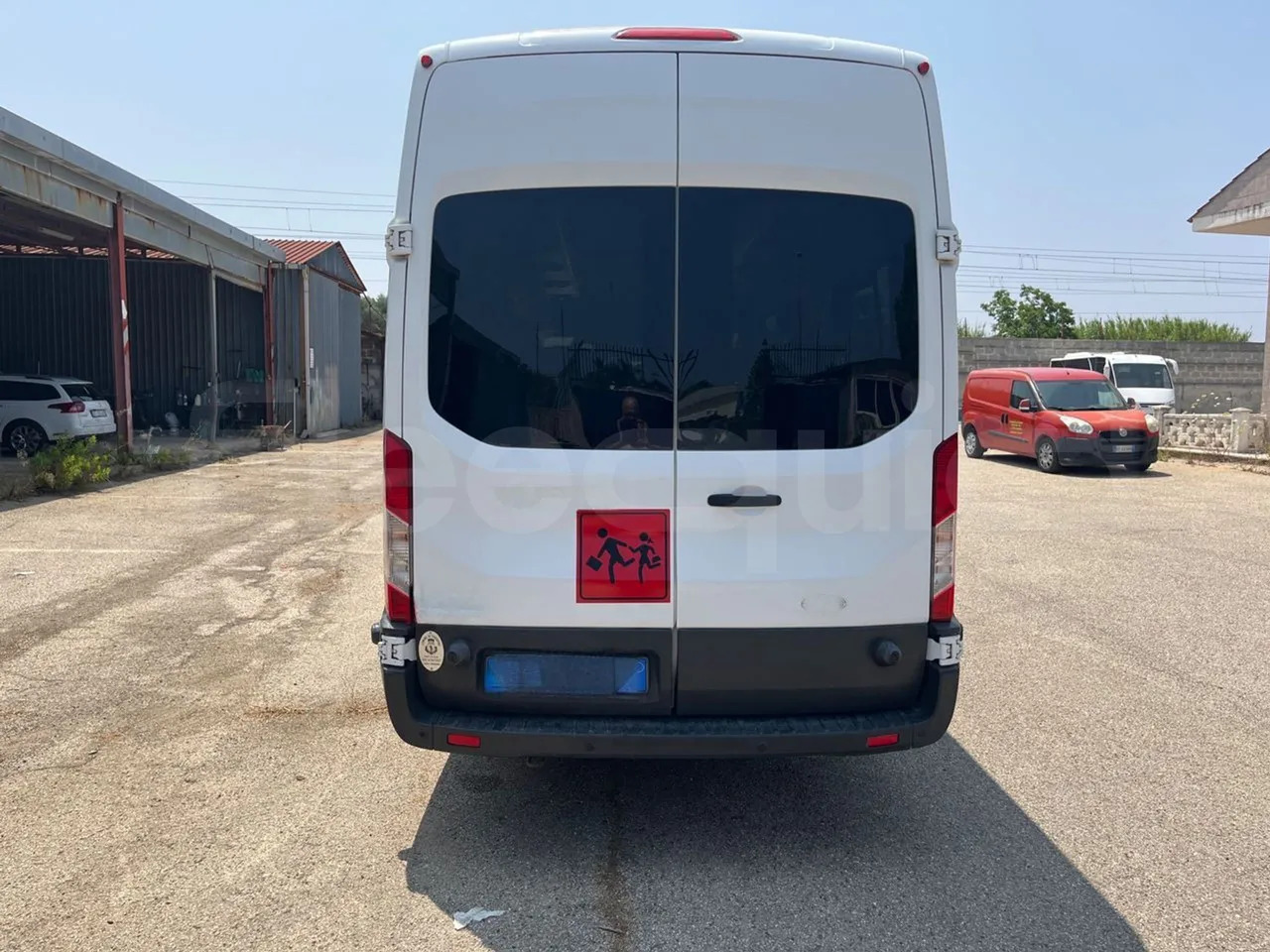 Ford Transit - מיניבוס, כלי רכב מסחרי לנוסעים: תמונה 5 Ford Transit - מיניבוס, כלי רכב מסחרי לנוסעים: תמונה 5