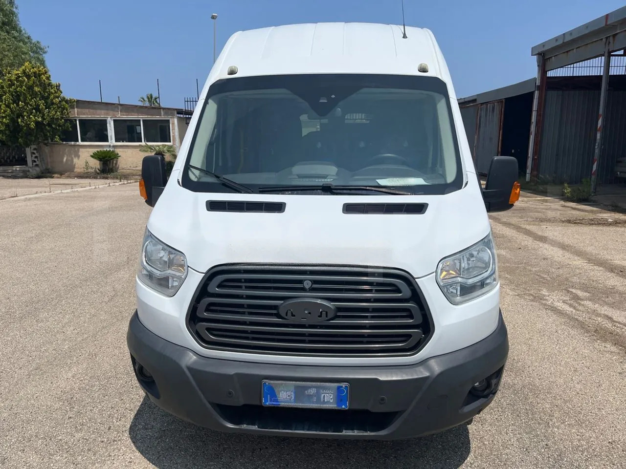 Ford Transit - מיניבוס, כלי רכב מסחרי לנוסעים: תמונה 2 Ford Transit - מיניבוס, כלי רכב מסחרי לנוסעים: תמונה 2