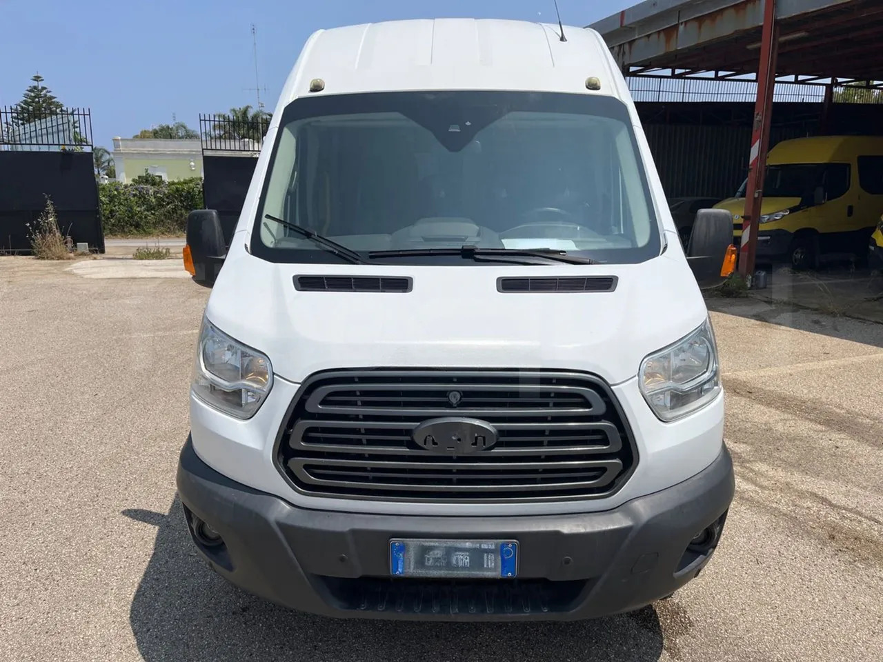 Ford Transit - מיניבוס, כלי רכב מסחרי לנוסעים: תמונה 2 Ford Transit - מיניבוס, כלי רכב מסחרי לנוסעים: תמונה 2