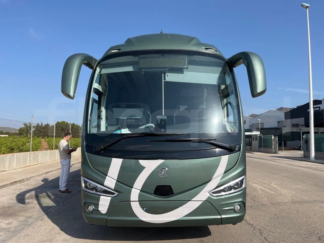 Irizar i6 - אוטובוס בין עירוני: תמונה 2 Irizar i6 - אוטובוס בין עירוני: תמונה 2